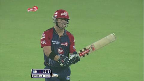 Match 67 RCB vs DD – Warner's Wicket