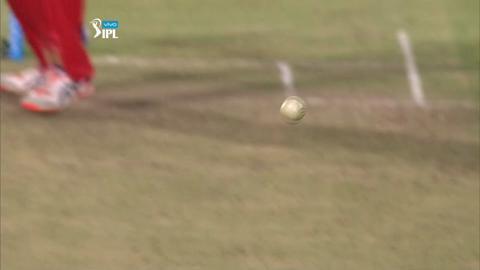 M4: RCB vs SRH – Shane Watson Wicket