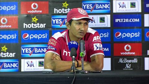 M10: KXIP vs DD – Press Conference – Sanjay Bangar background