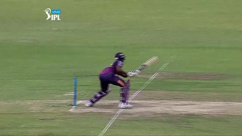 M35: RCB vs RPS – Thisara Perera Wicket