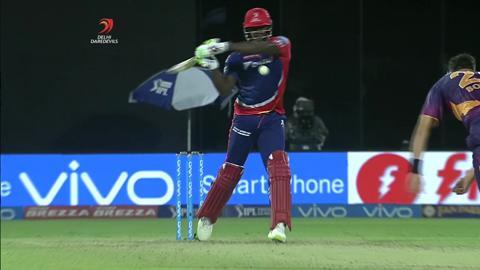 M33: DD vs RPS – Carlos Brathwaite Wicket background