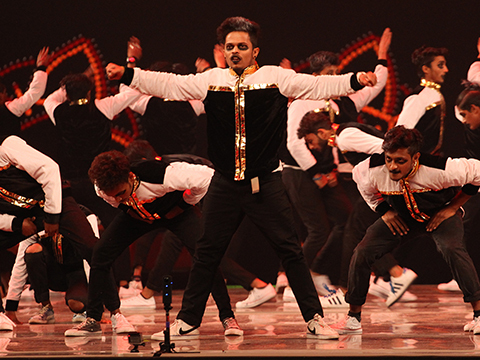 IPL 2016 Opening night : Kings United rock the dance floor