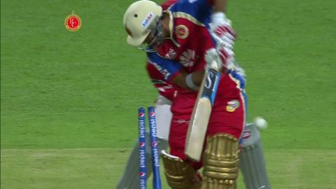 M31: RCB vs KXIP – Sachin Rana Wicket