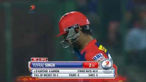 M26: DD vs RCB – Yuvraj Singh Wicket