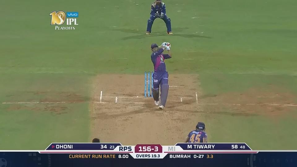 Q1: MI vs RPS – MS Dhoni Six