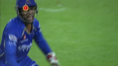 M35: RCB vs RR – Chris Gayle Wicket