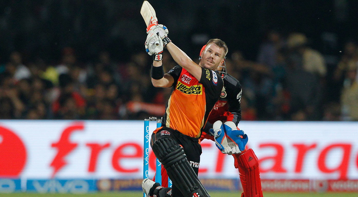 M60: RCB vs SRH – David Warner 69 background