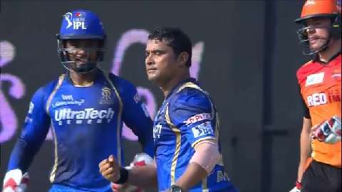 M41: RR vs SRH – Fall Of Wickets background