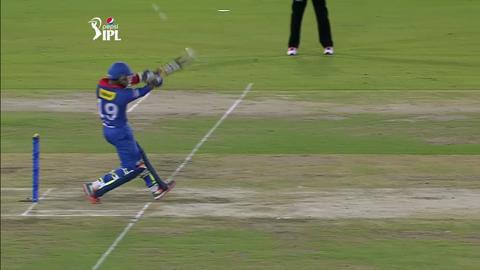 M41: RR vs DD – Dinesh Karthik Wicket