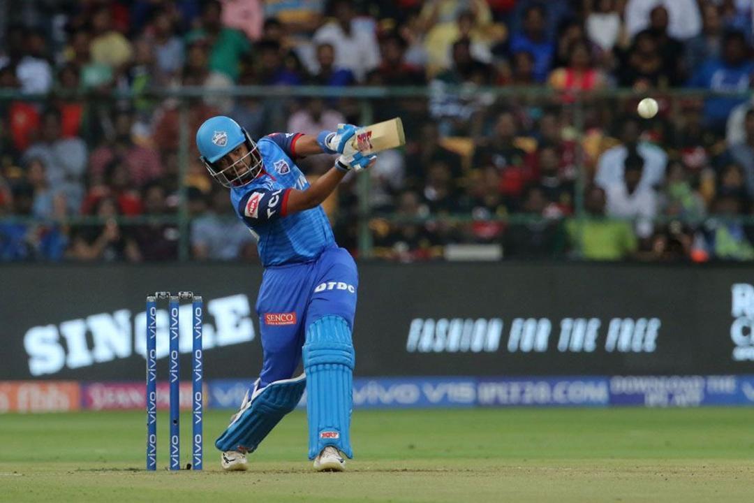 Prithvi Shaw thrashes 4x4 in one over background