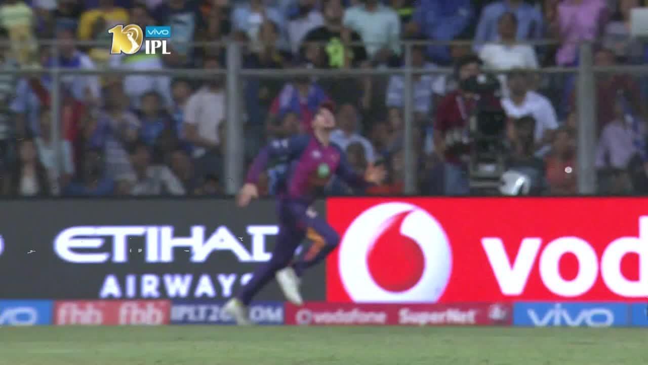 M28: MI vs RPS – VIVO perfect catch of the match – Steve Smith