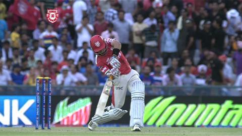 M55: KXIP vs DD – Manan Vohra Six