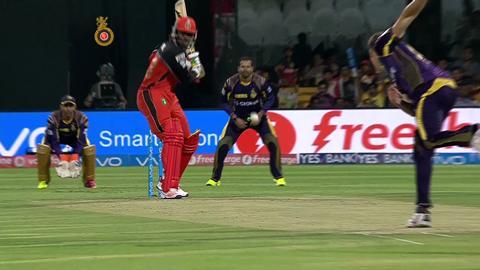 M30: RCB vs KKR – Chris Gayle Wicket