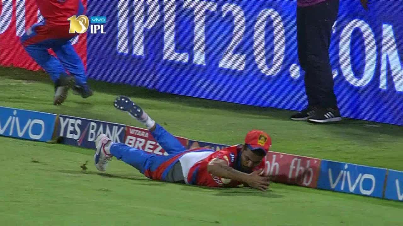 An electrifying Jaddu special on the field background