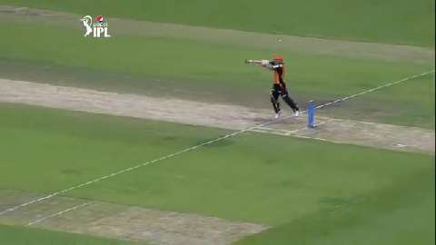M19: SRH vs KKR – David Warner Six