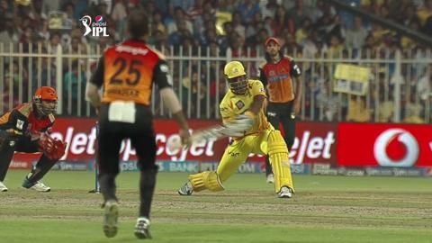M17: SRH vs CSK – Dwayne Smith Six