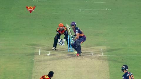 M22: SRH vs RPS – Faf du Plessis Six