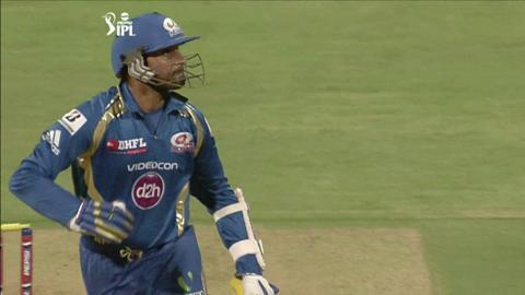 M37: MI vs RCB – Fall Of Wickets background