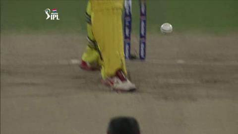 M42: PWI vs CSK – Michael Hussey Wicket background
