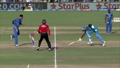 M58: PWI vs MI – Angelo Mathews Wicket