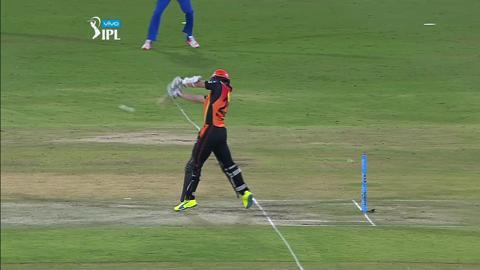 M34: SRH vs GL – Kane Williamson Wicket