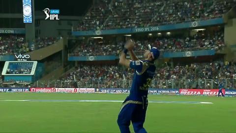 M14: MI vs RCB – Amazing Moments background