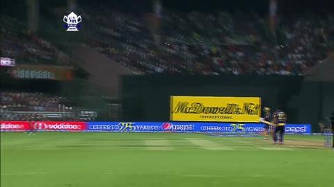 M60: KKR vs KXIP – Glenn Maxwell Wicket