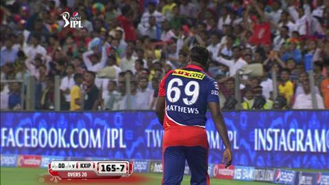 M10: KXIP vs DD – Axar Patel Wicket background