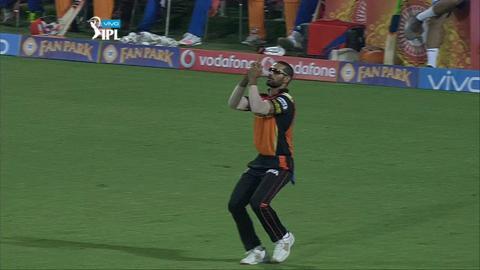 M59: GL vs SRH – Dwayne Smith Wicket