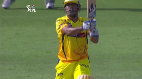 M3: CSK vs KXIP – MS Dhoni Wicket