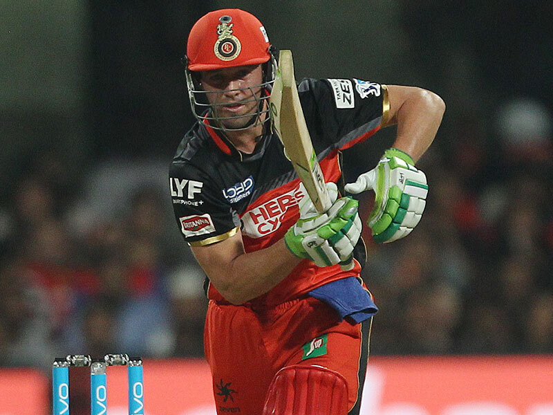 M4: RCB vs SRH – AB de Villiers 82