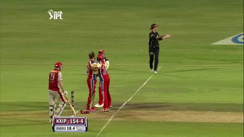 Match 44 RCB vs KXIP – Hussey's Wicket