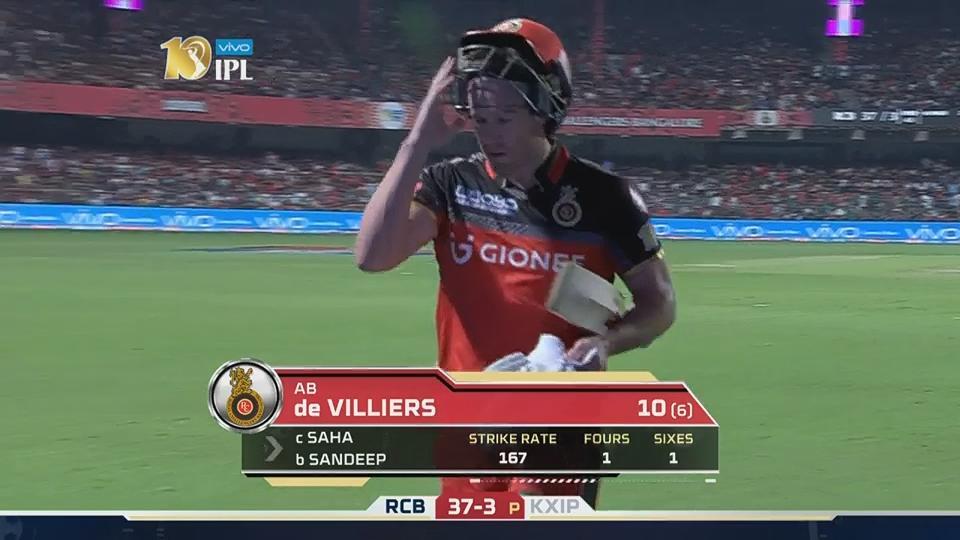M43: RCB vs KXIP – AB de Villiers Wicket