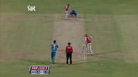 Match 8 PWI vs KXIP – Sharma's 1st Six