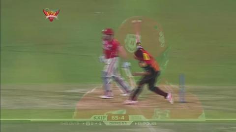 M18: SRH vs KXIP – Glenn Maxwell Wicket