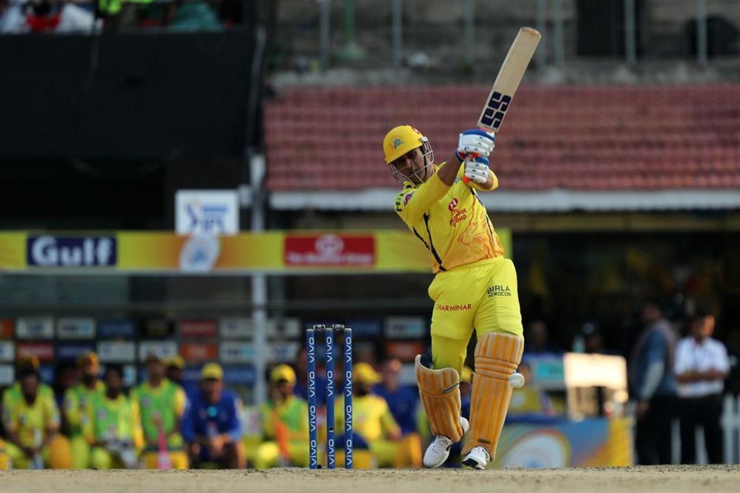 Thala Dhoni's flourishing 37* off 23 background