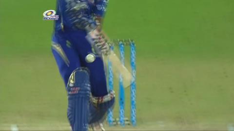 M43: MI vs KXIP – Krunal Pandya Wicket