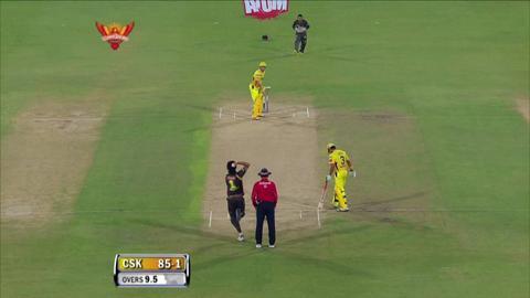 M54: SRH vs CSK – Michael Hussey Six