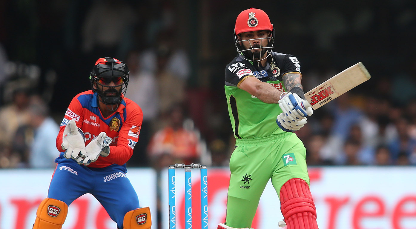 M44: RCB vs GL – Kohli slams Kaushik for 30 runs in an over! background