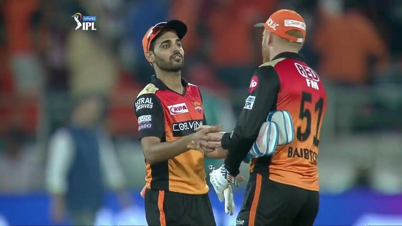 M11: SRH vs RCB – Amazing Moments background