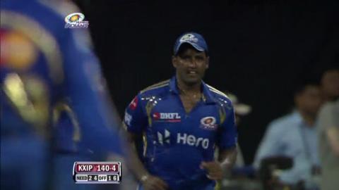 Match 28 MI vs KXIP – Mahmood's Wicket