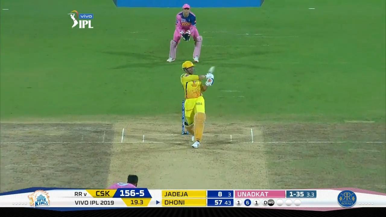 M12: CSK vs RR – MS Dhoni Six