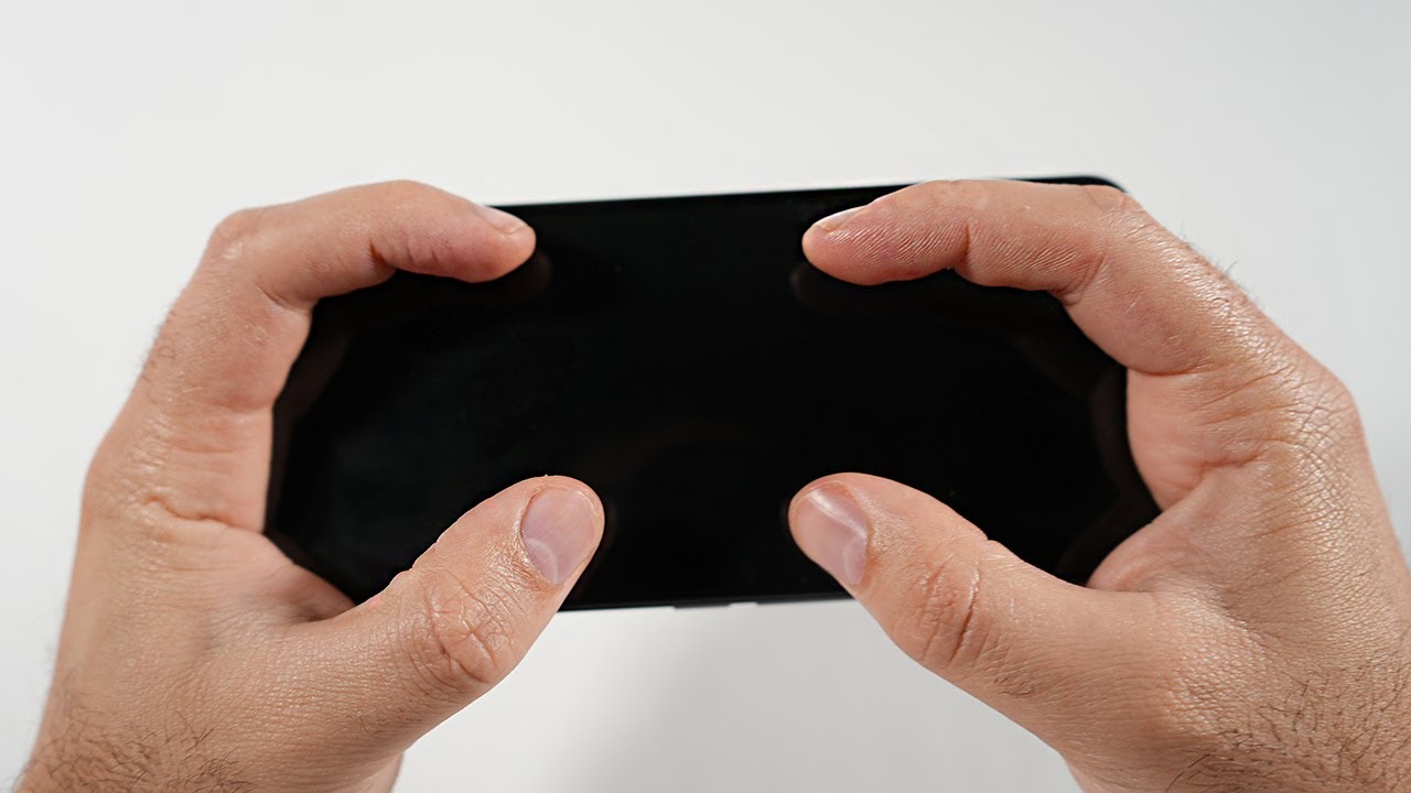 How to use 3 or 4 Finger Claw for Mobile Gamers! Beginner Guide to using 3-4 Finger Claw! background