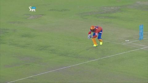 M3: KXIP vs GL – Manan Vohra Wicket background