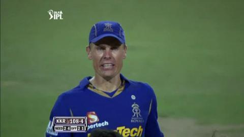 Match 15 KKR vs RR – Tiwary's Wicket
