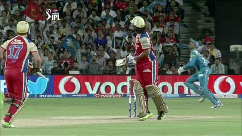 M46: PWI vs RCB – Saurabh Tiwary Wicket background