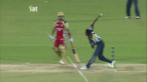 Match 71 DC vs RCB – Tiwary's Six background