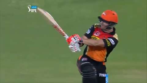 M27: SRH vs RCB – Vitara Brezza Glam Shots