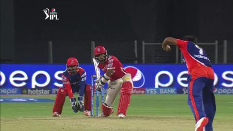 M10: KXIP vs DD – Wriddhiman Saha Wicket