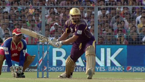 M49: KKR vs RCB – Yusuf Pathan Six
